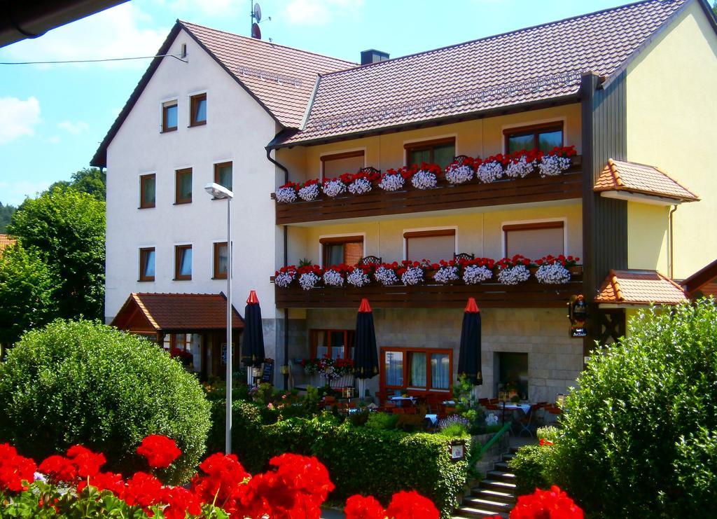 Gasthof Drei Linden Obertrubach Exterior foto